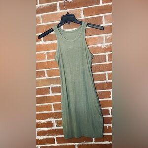 Green Sleeveless Dress